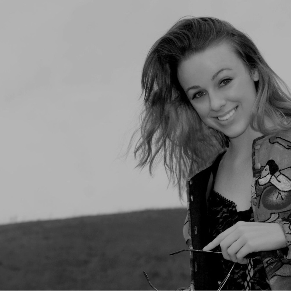 Meet your Posher, Zana